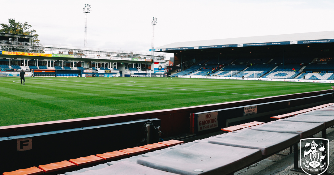 LUTON TOWN (A) NEU ANGESETZT